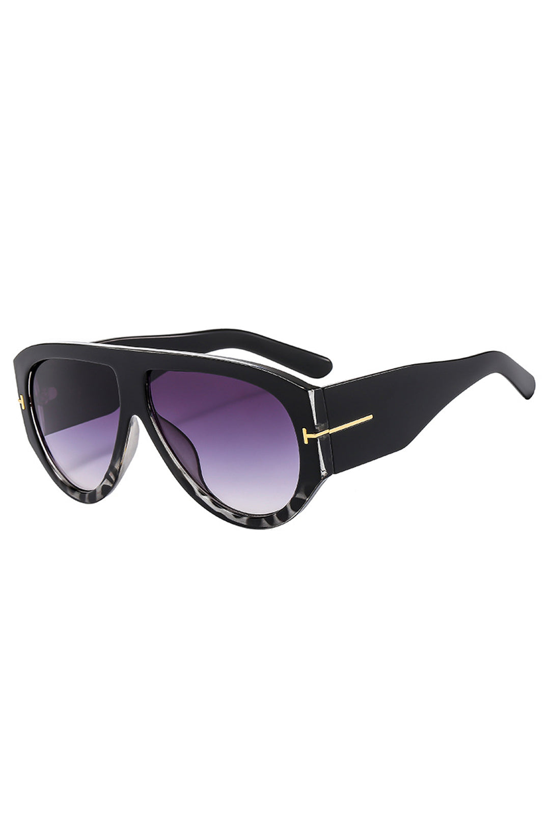 Chic Leopard Print Sunglasses with Stylish Frame