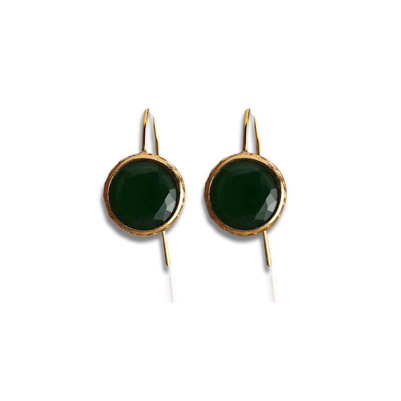 Verhoog je stijl met onze schitterende groene edelsteen oorbellen verguld - Kare