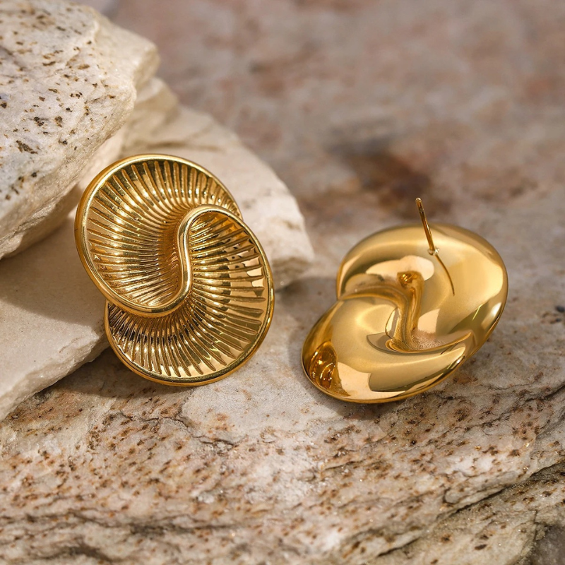 Gouden Geweven Spiraal Oorbellen - Clover
