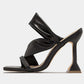 Metaal high heel sandalen met ruches en vierkante aspedster