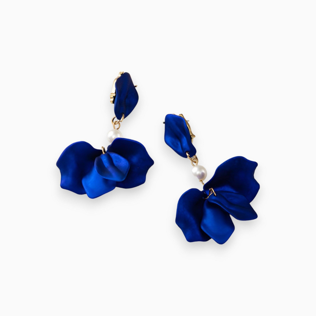 Elegante Dame Serenade Parel Oorbellen met Goudverguld Detail
