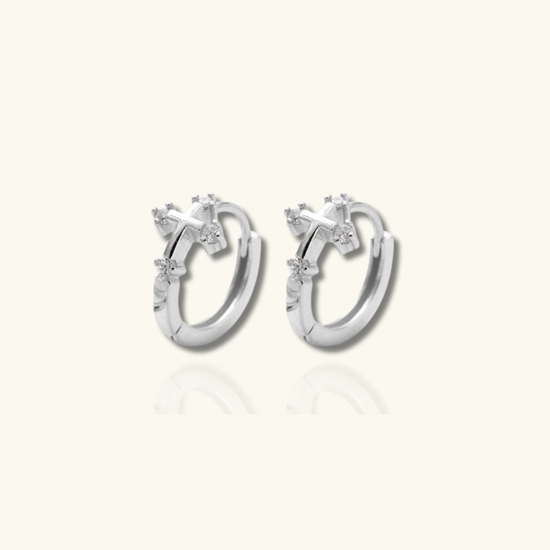 Stijlvolle Elegante Kruis Hoepel Oorbellen met Stralende Cubic Zirconia - Lillian