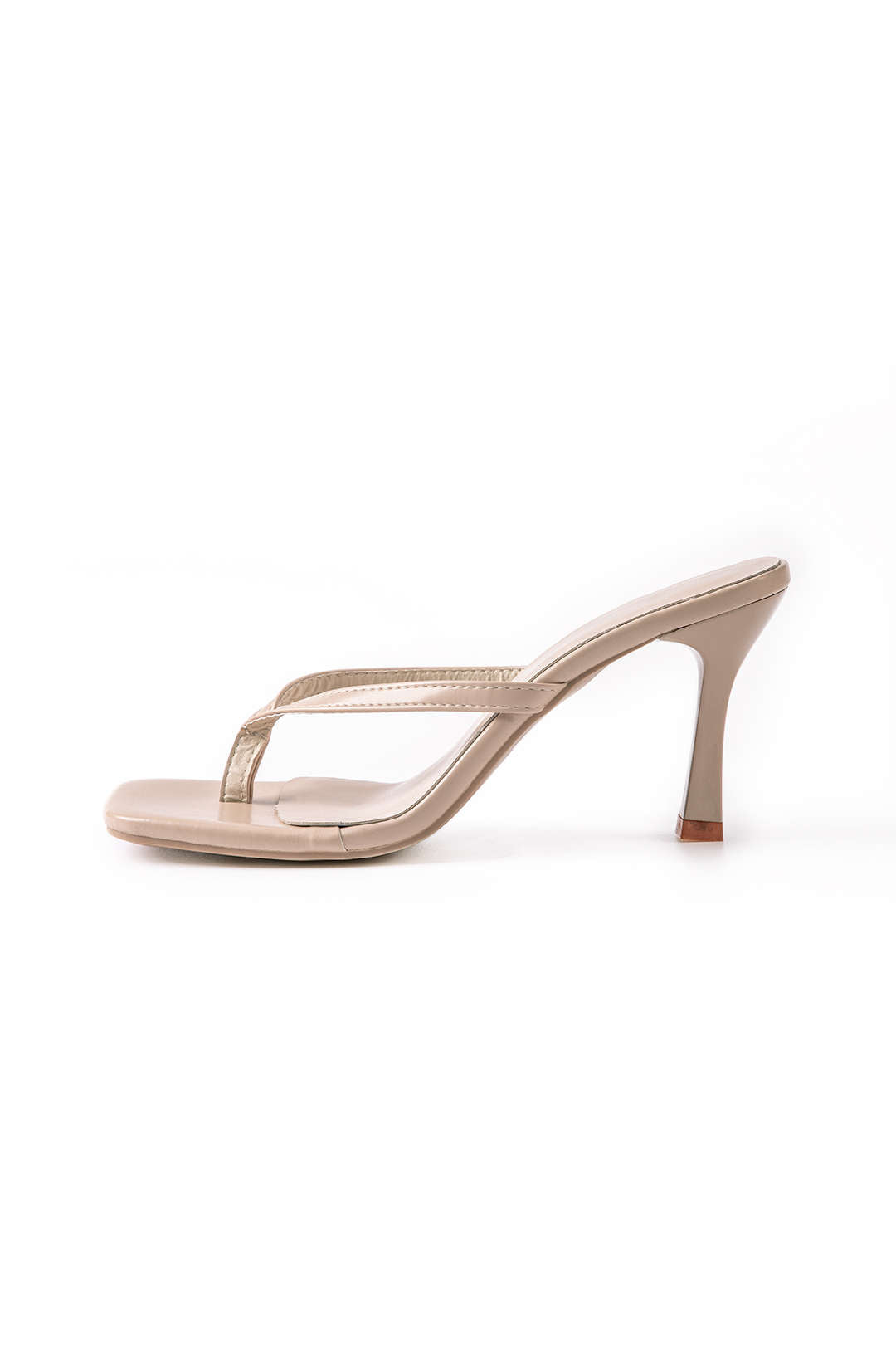 Eenvoudige middelhoge hak sandalen met tanga