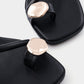Platte open schoenen met metalen details en elegante decoratie