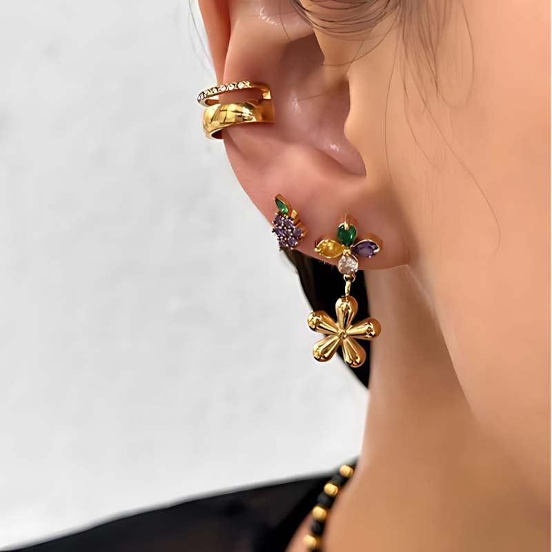 Elegante Bloemen Zircon Hangende Oorbellen - Mylah voor een verfijnde uitstraling