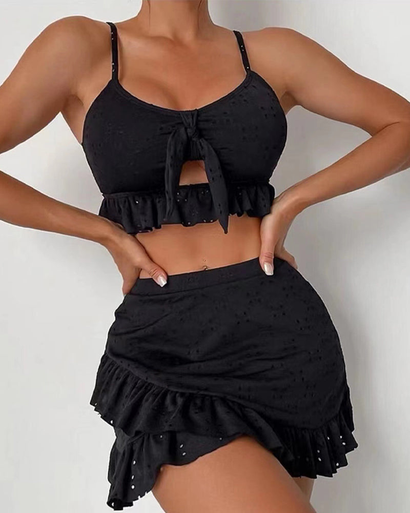 Damesbikini-Set – Voorhoofdstriktop – Geruite Ruché Minirok met Ruffles – Elegante Oogje Borduring – Ademend Comfortabel Stof