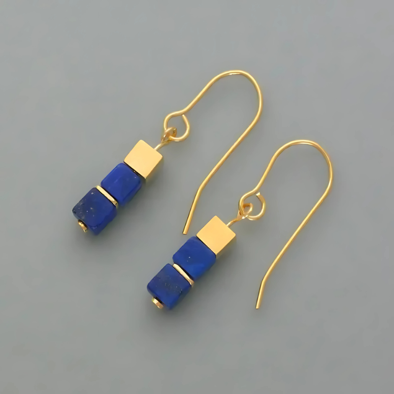 Elegante Blauwe Kubus Oorbellen - Nien voor een stijlvolle uitstraling