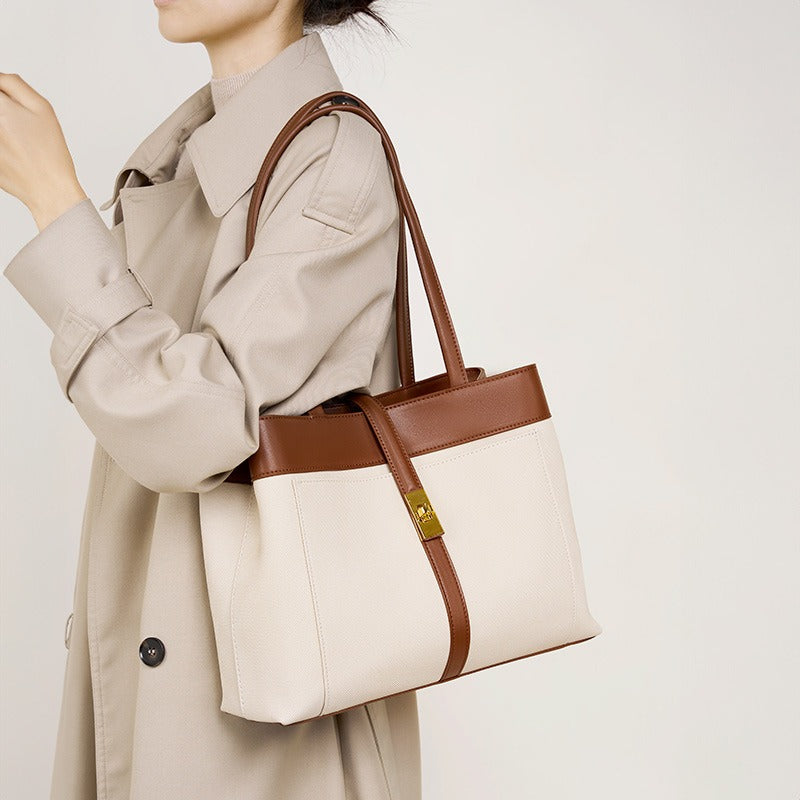 Damestas van canvas met gestructureerde leren details - Emilia