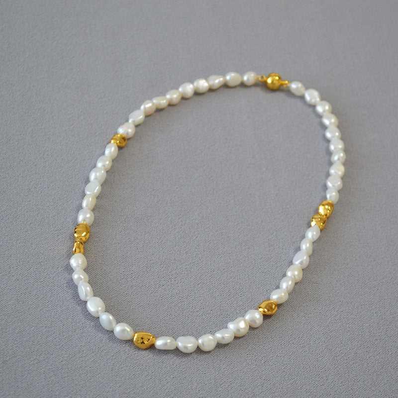 Elegante Onregelmatige Barokparelketting - Jantine voor een unieke stijl