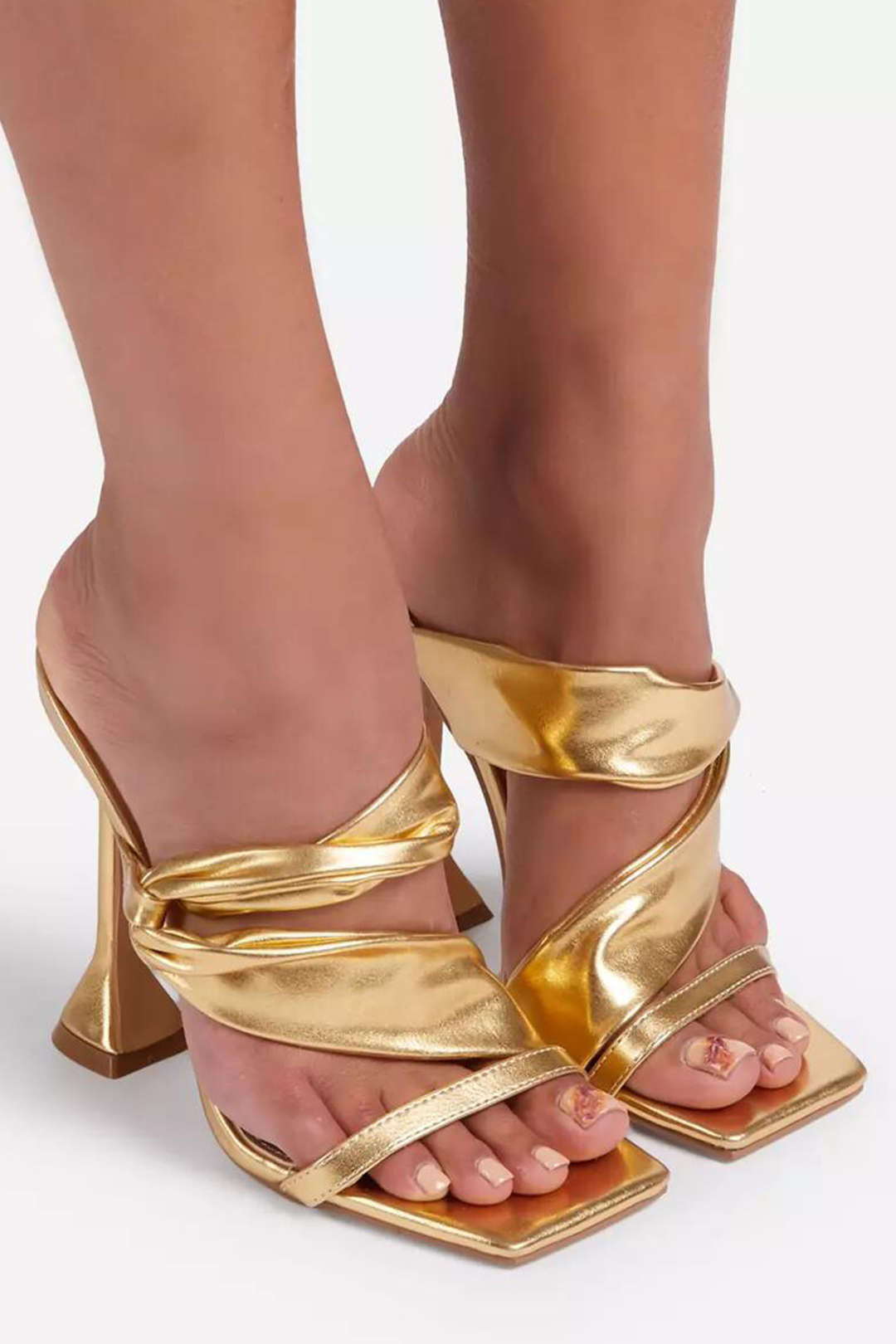 Metaal high heel sandalen met ruches en vierkante aspedster
