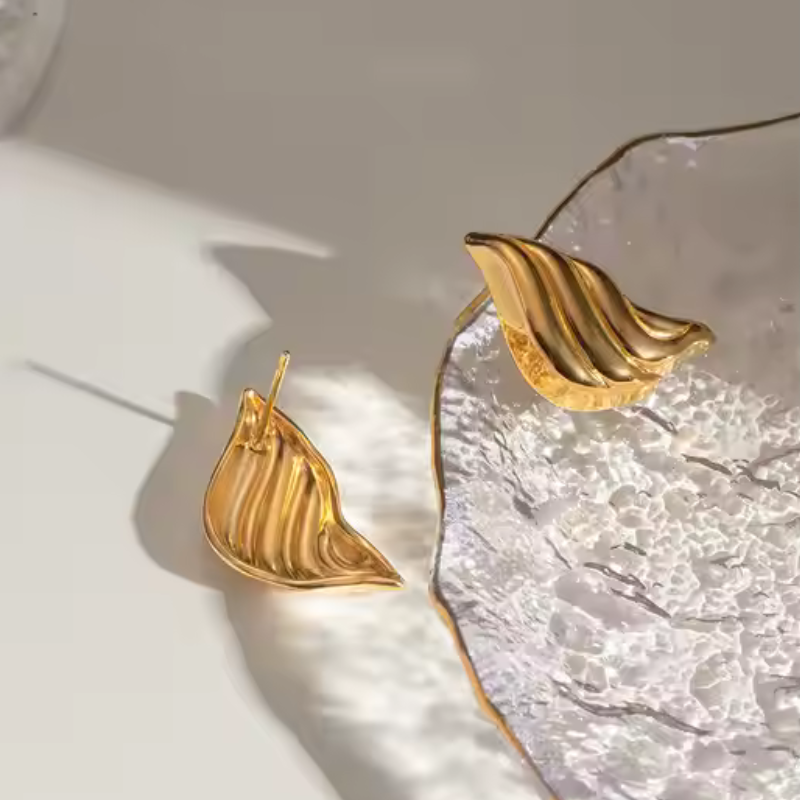 Elegante Engelenvleugel Oorbellen met Haarvlagje voor een Verfijnde Look