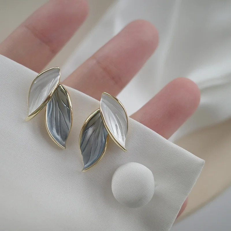 Elegante bladvormige oorbellen Gwen voor een verfijnde uitstraling