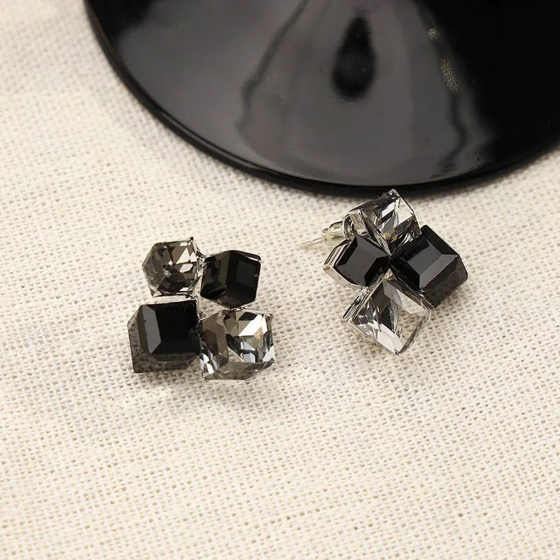 Kleurrijke Kristallen Geometrische Vierkante Stud Oorbellen - Dollie