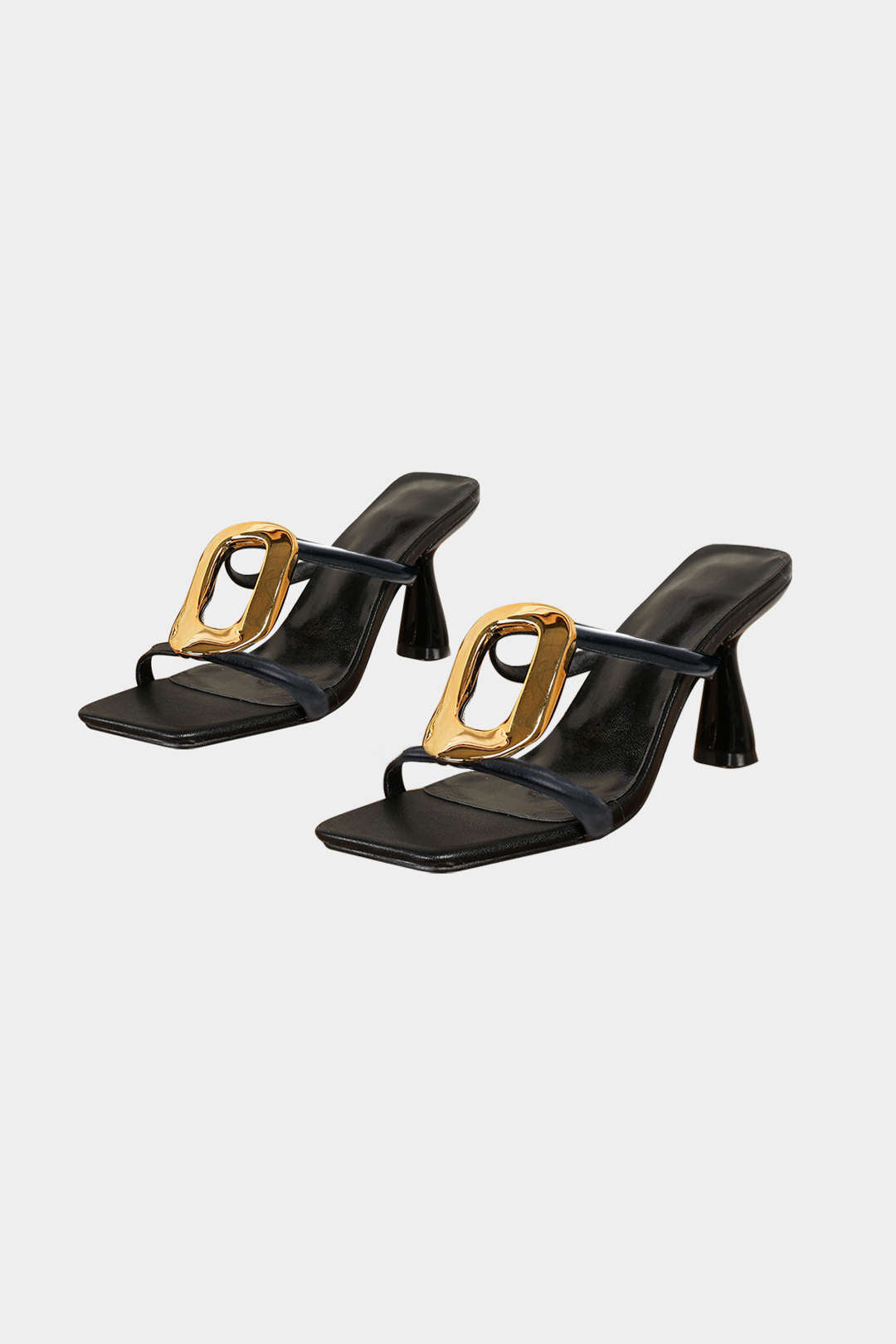 Elegante metalen pumps met vierkante hakken