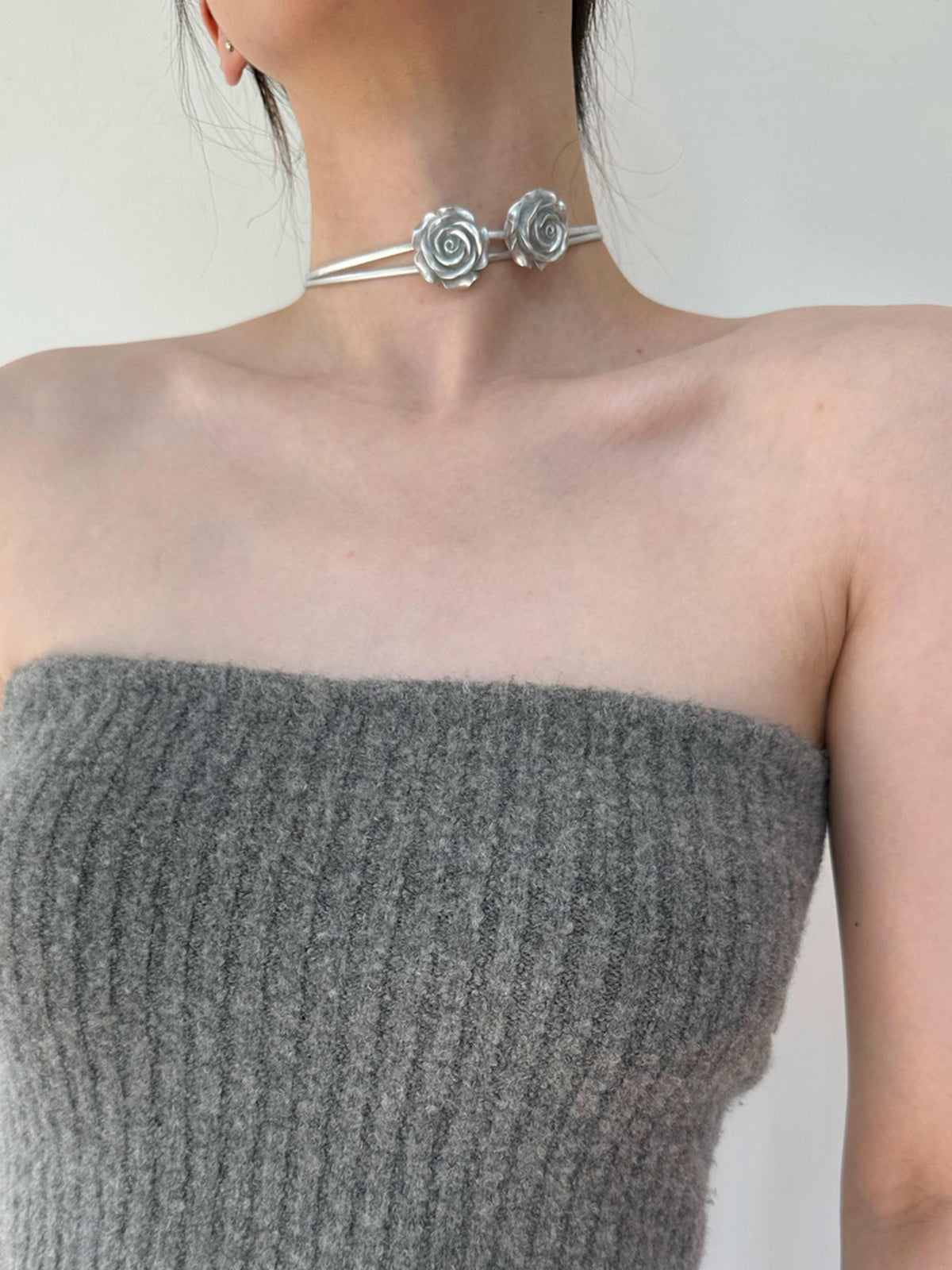 Elegante halsketting met dubbele roos details - verfijnde sieraden die uw liefde symboliseren
