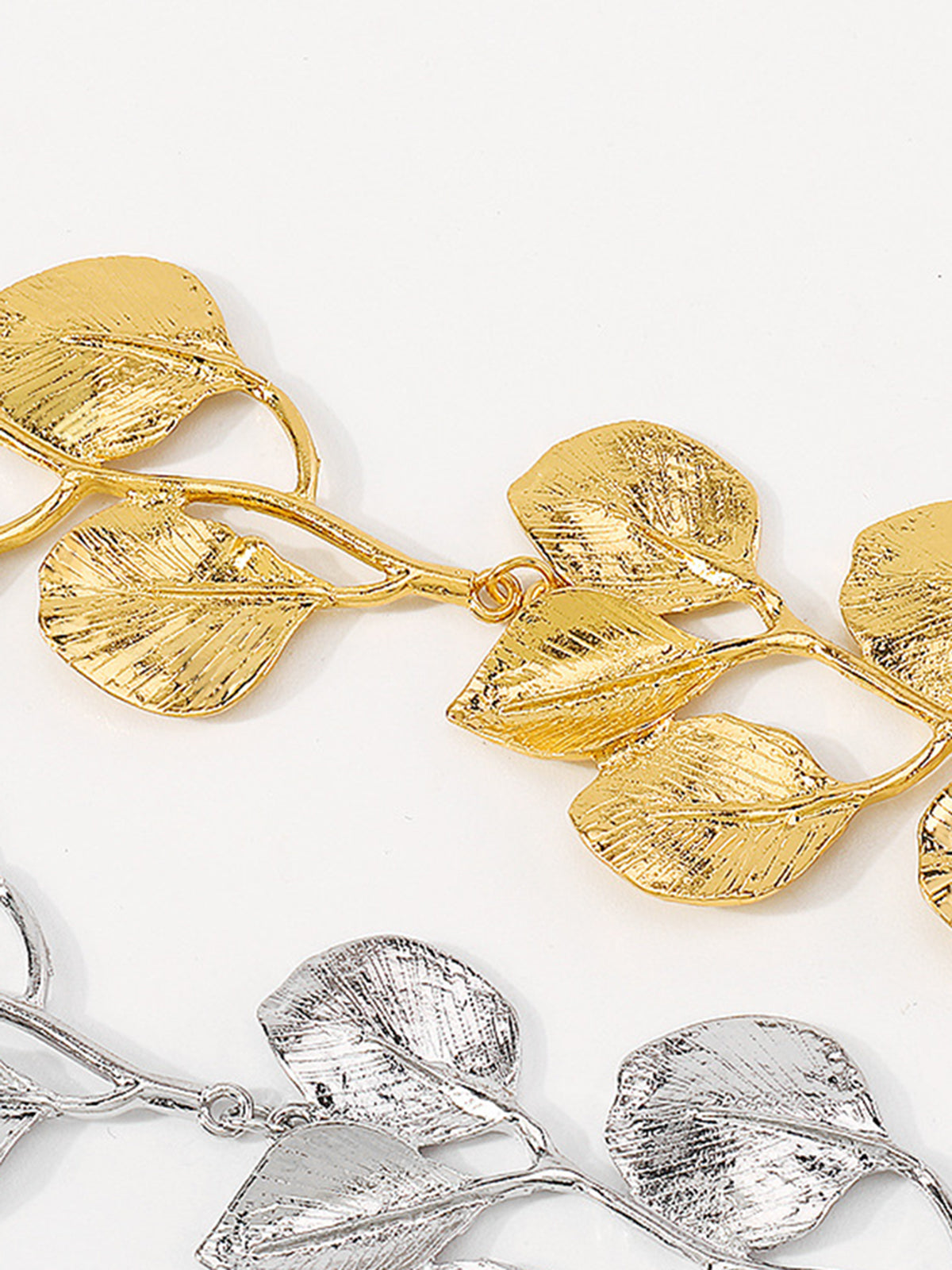 Elegante vintage legering bladketting - Tijdzaam en stijlvol accessoire