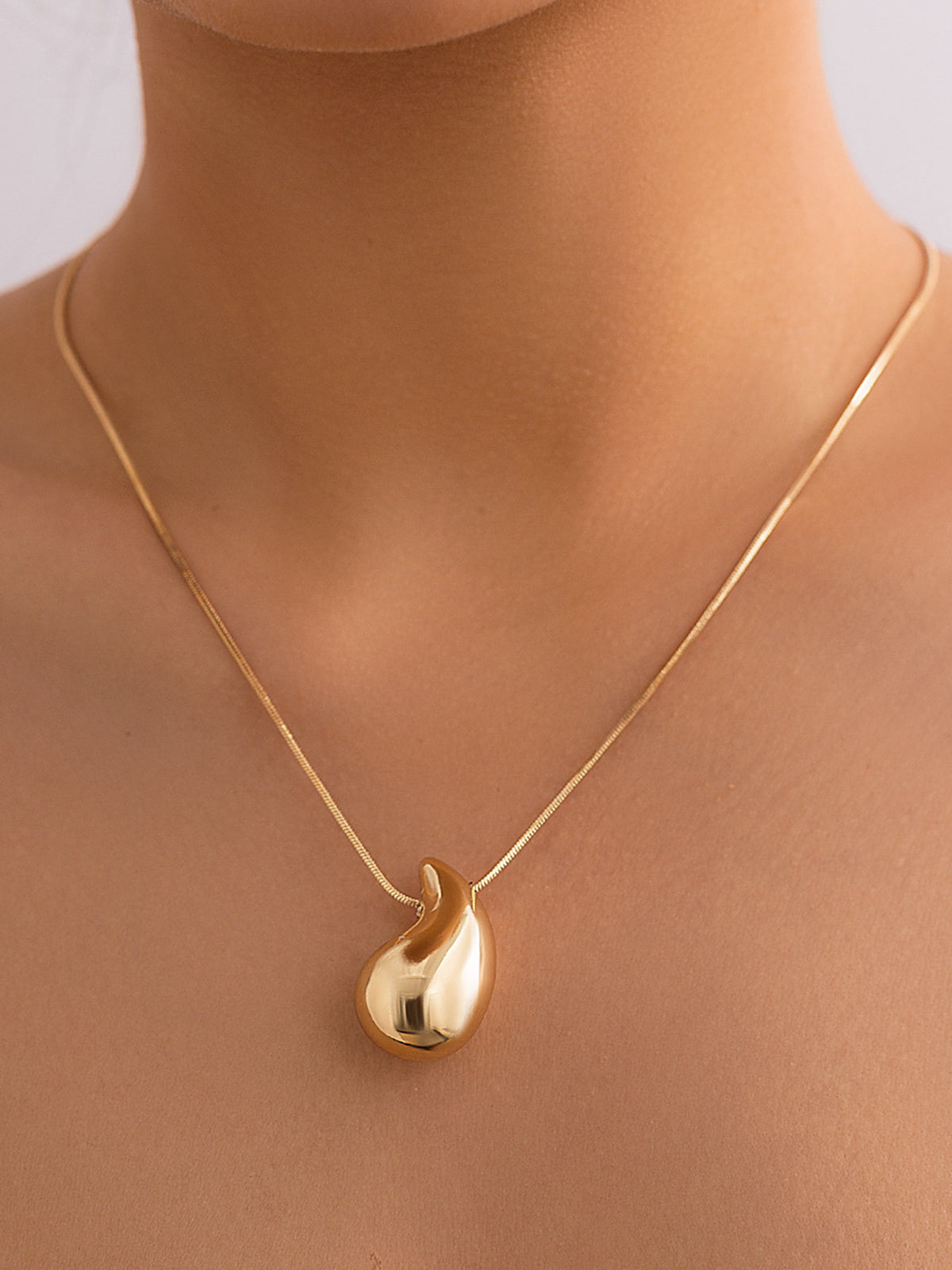 Glanzende Komma Hanger Ketting