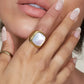 Authentique Signetring met Elegante Vierkante Schelp