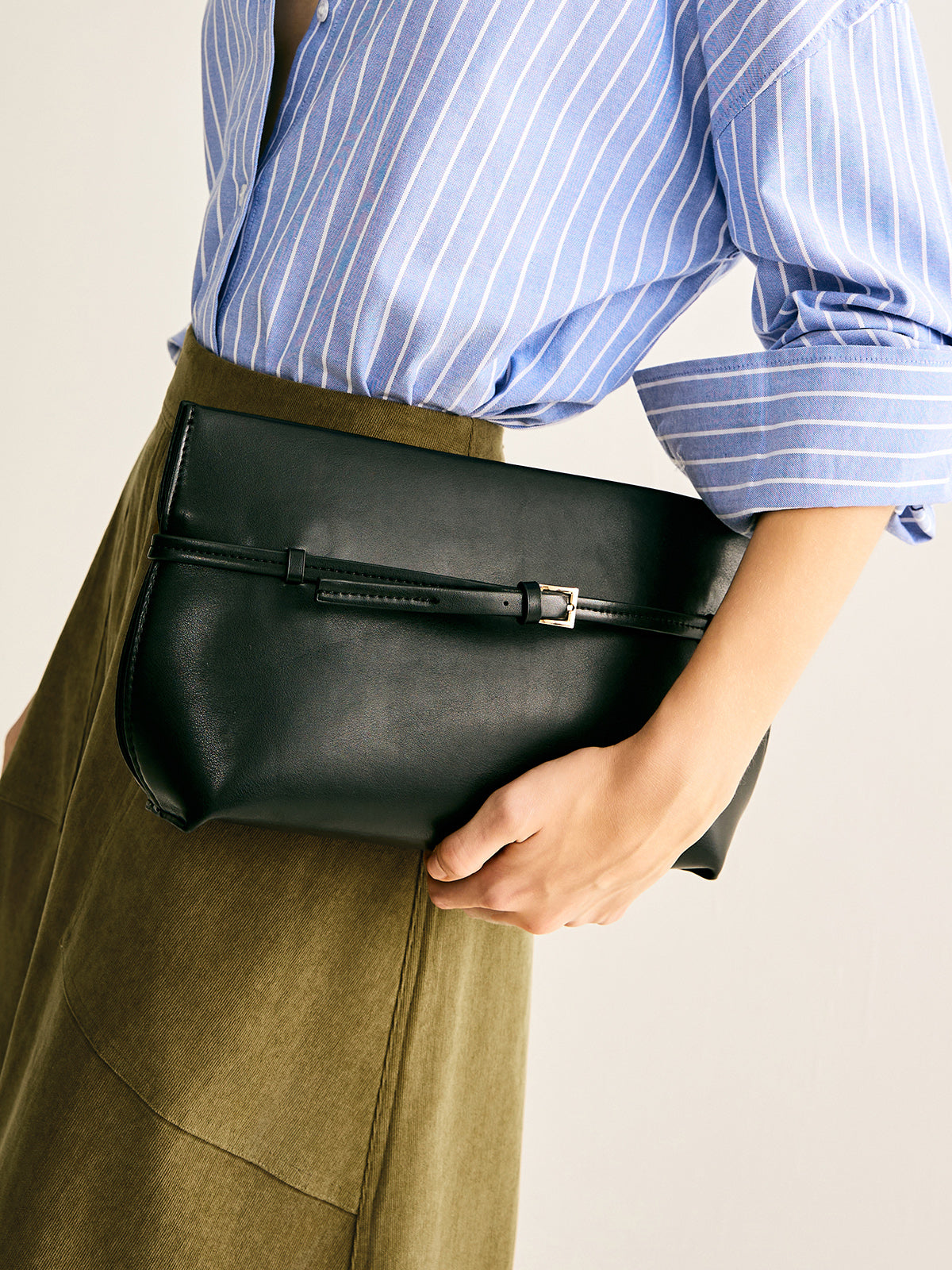 Elegante Geklede Clutch met Riem voor Stijlvolle Gelegenheden