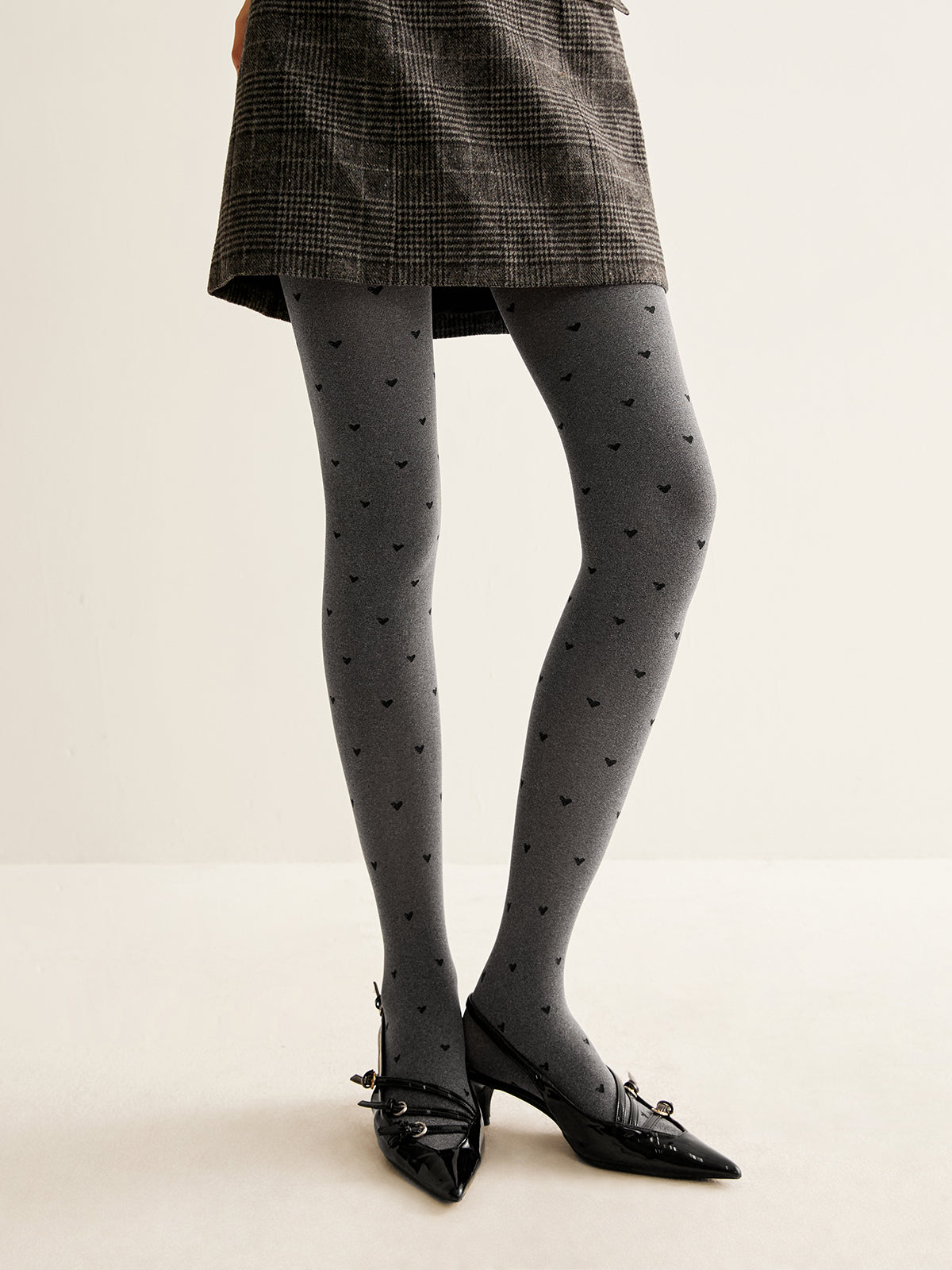 Fluwelen panty met hartpatroon voor een elegante en comfortabele stijl