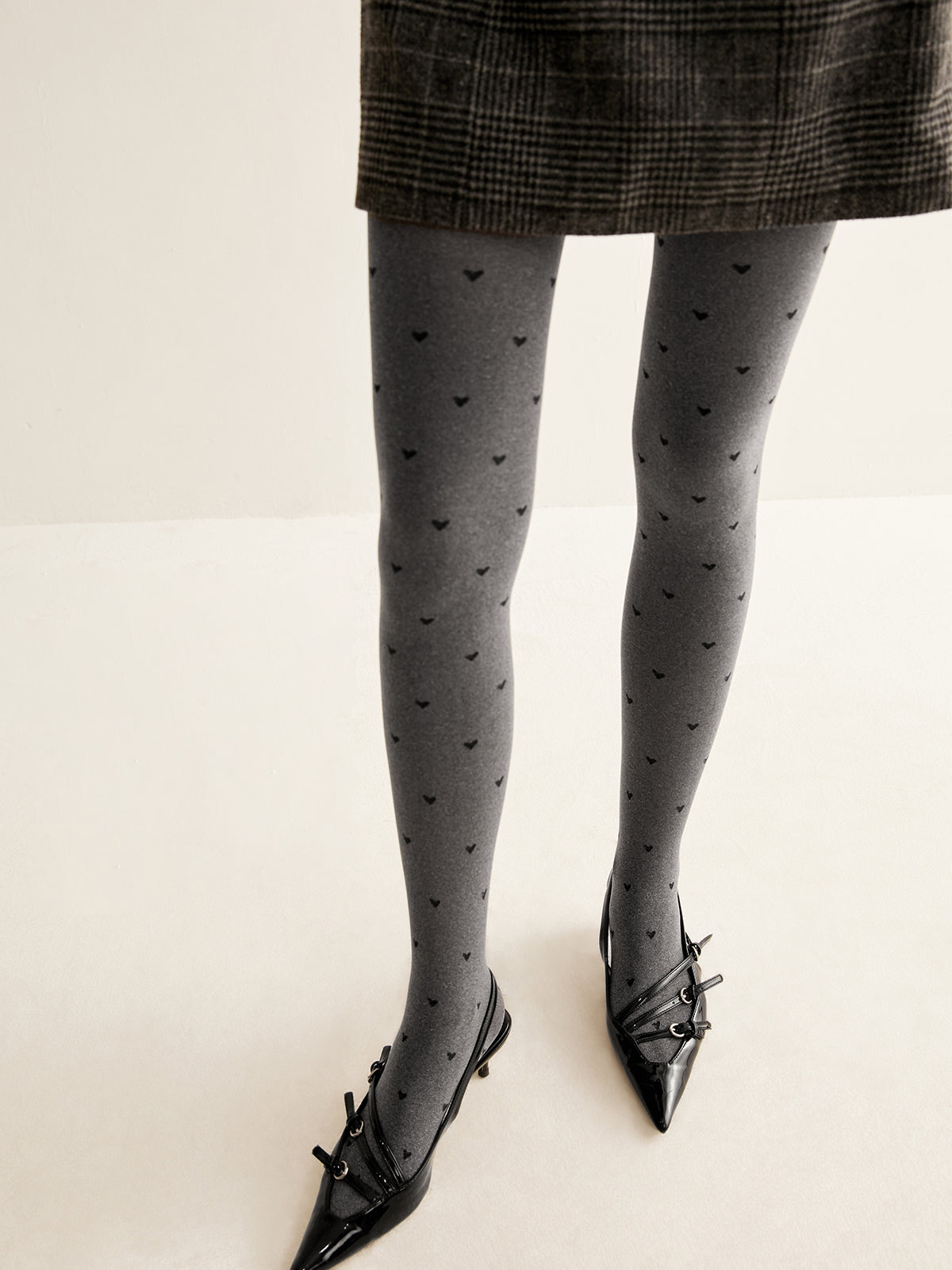 Fluwelen panty met hartpatroon voor een elegante en comfortabele stijl