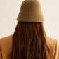 Stijlvolle wollen mengelook buckethat voor elegante zonbescherming