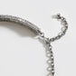 Retro metalen choker met tordelige textuur voor een unieke vintage stijl