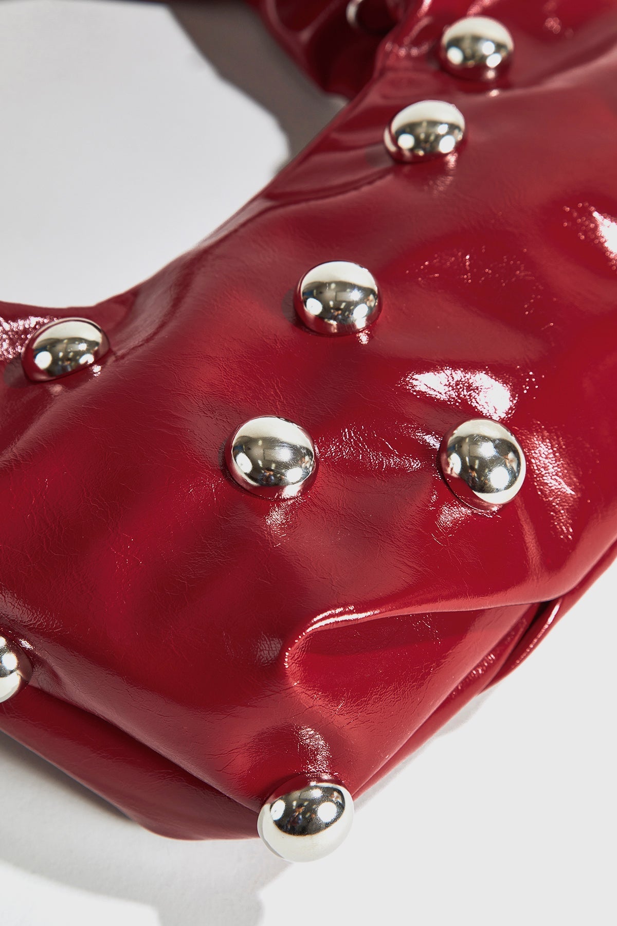 Chic Ronde Studded Onderarmtas