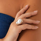 Elegante parelmoer schelpenring