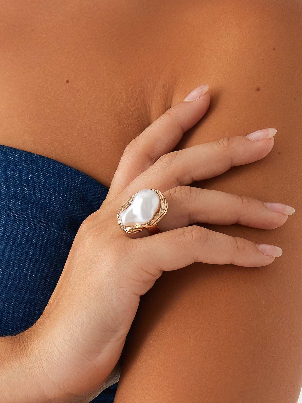 Elegante parelmoer schelpenring