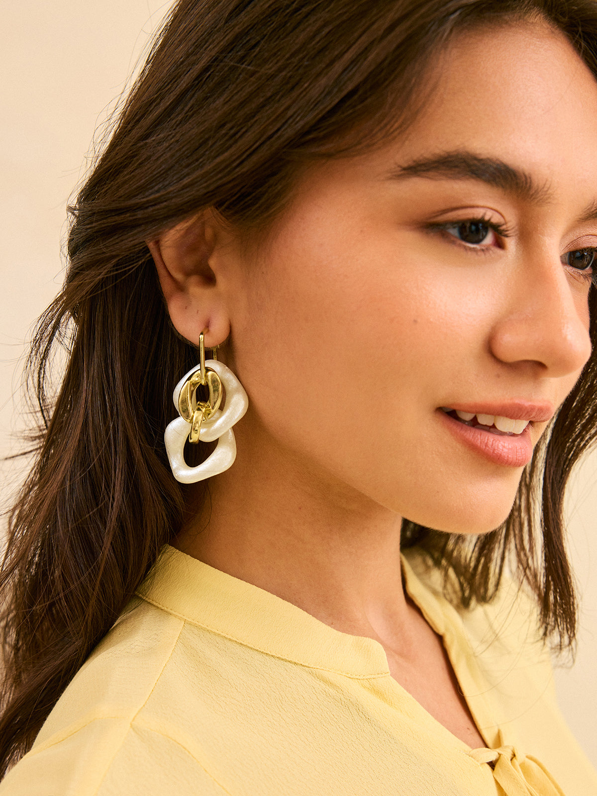 Oorbellen met grote, elegante ringen