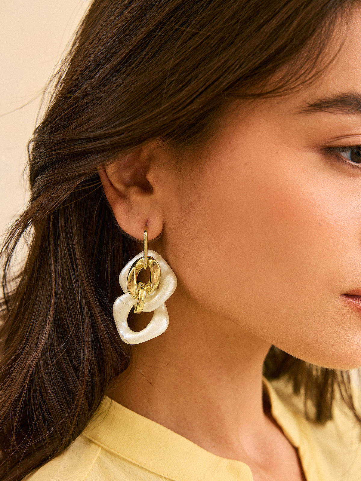Oorbellen met grote, elegante ringen