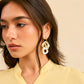 Oorbellen met grote, elegante ringen