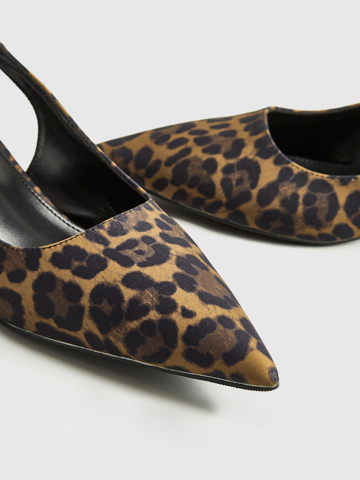 Luxe Flatforms met Luipaardprint voor Kattende Babypakken