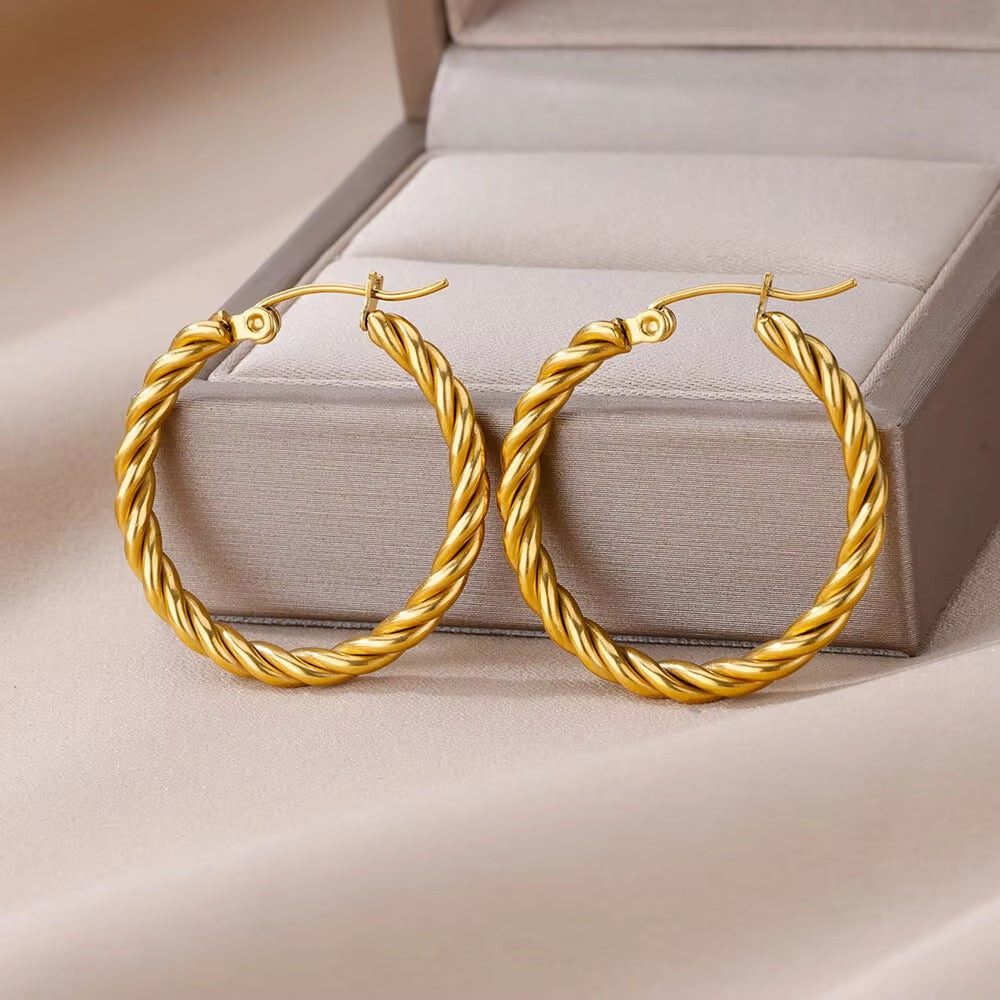 Elegante Donker Goud Hoepel Oorbellen - Celeste voor Tijdloze Stijl