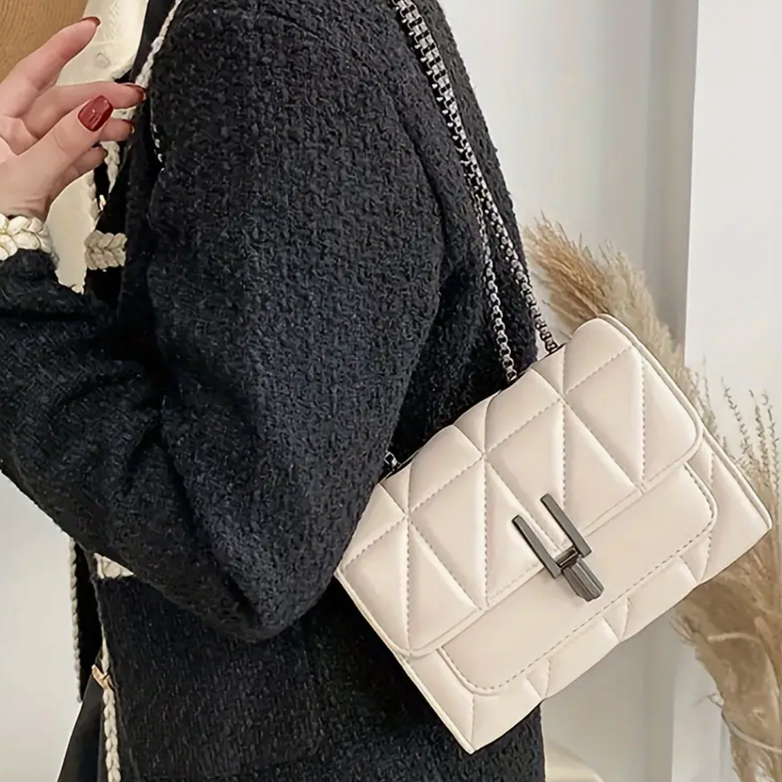 Stylish Quilted Crossbody Bag