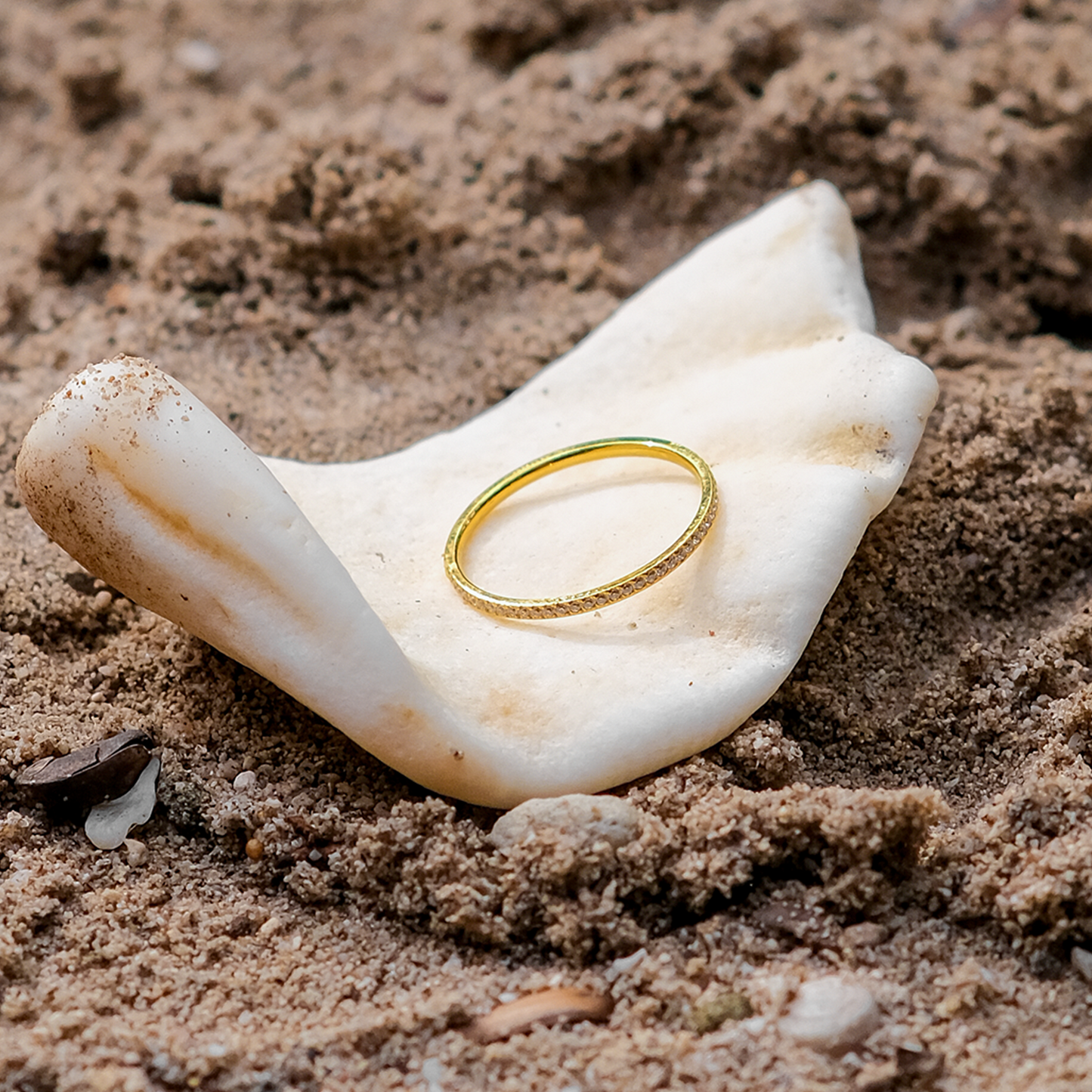 Elegante Gouden Ring Zarra voor een Tijdloze Stijl