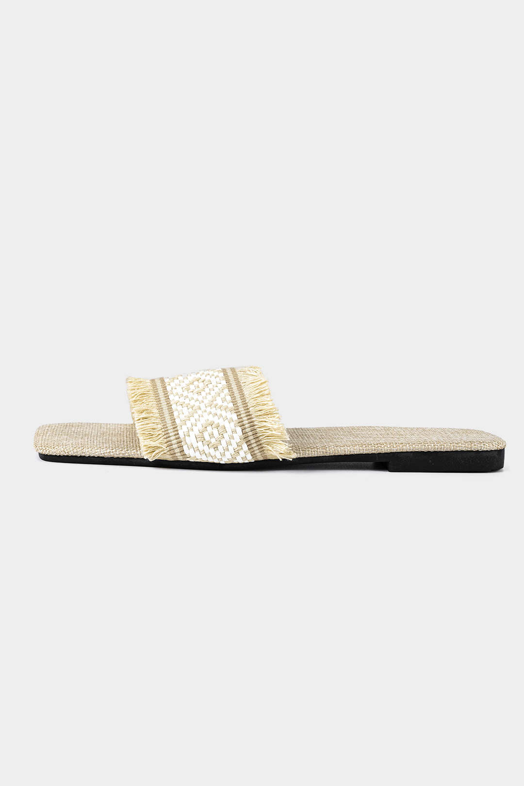 Gezouten zomerschoenen met gevlochten design en franjes voor op het strand