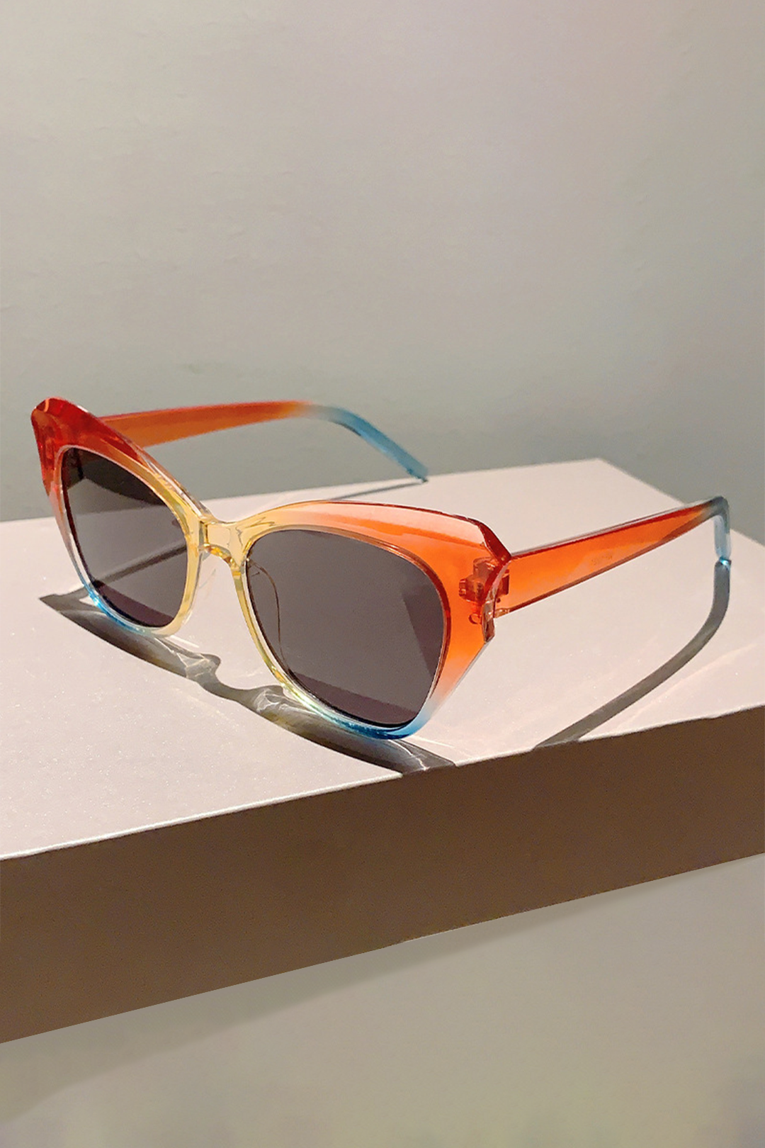 Elegante stijl ombre zonnebril