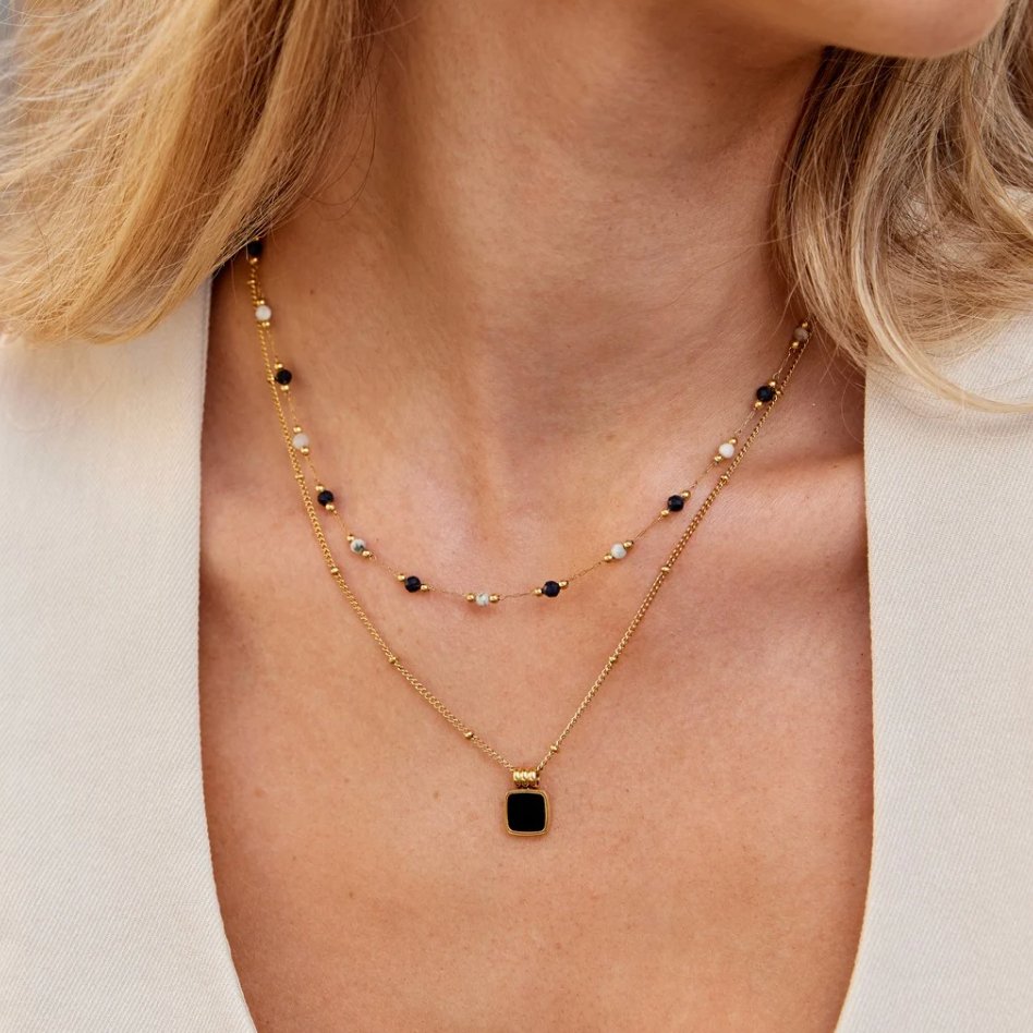 Elegante zwarte ketting met opvallende hanger