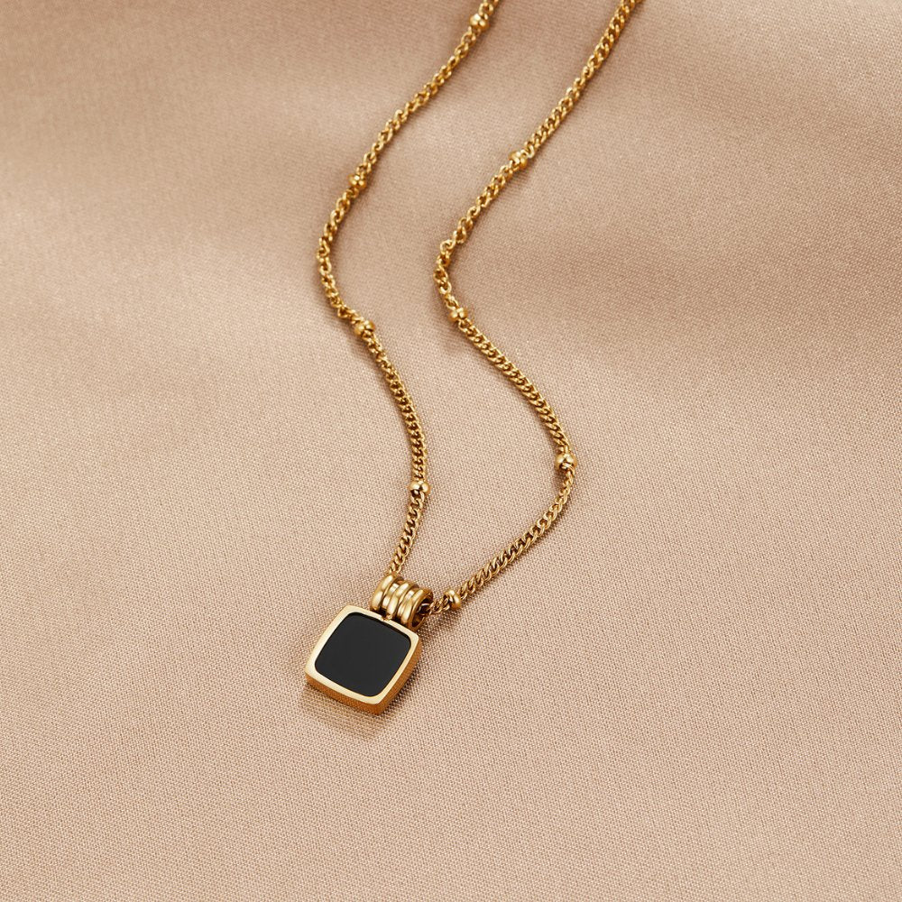 Elegante zwarte ketting met opvallende hanger